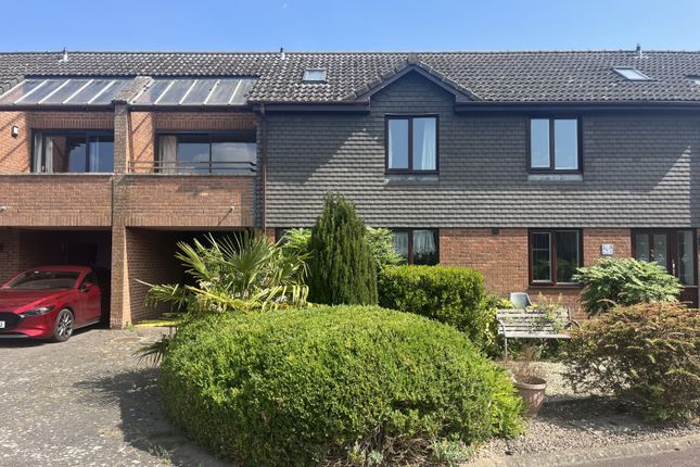 Tewkesbury GL20 2 bed terraced house for sale