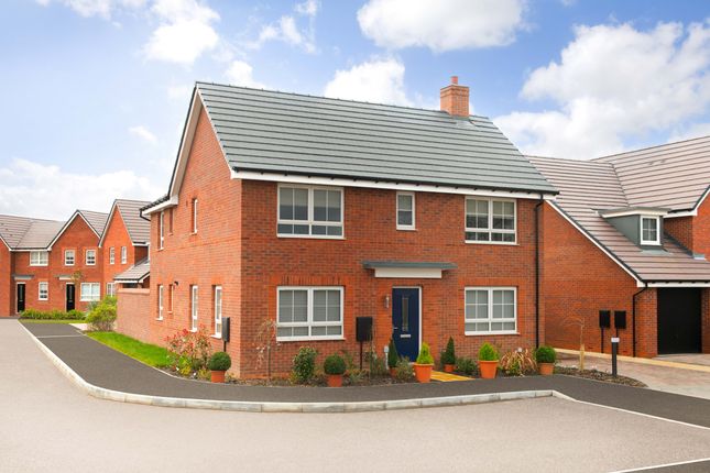 4 bed detached house