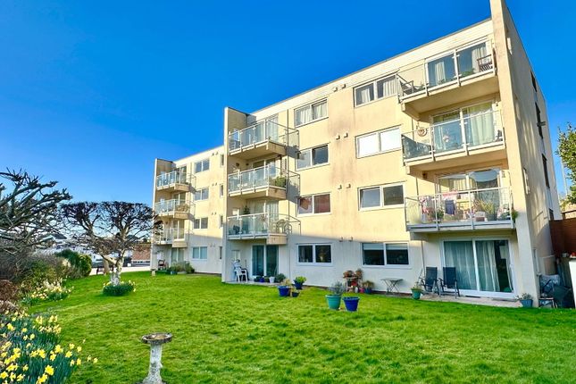 Livermead Hill, Torquay, TQ2 6QY 2 bed flat for sale