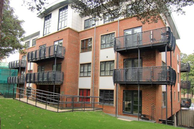 Beverley House, Farnborough GU14 1 bed apartment for sale