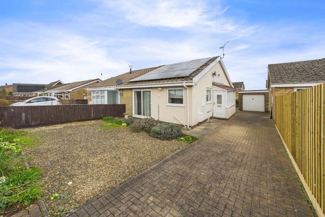 2 bedroom semi-detached bungalow for sale