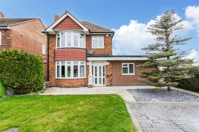 3 bed detached house