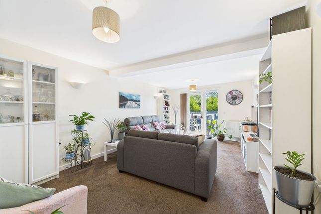 Sands Road, Paignton 2 bed ground floor flat for sale