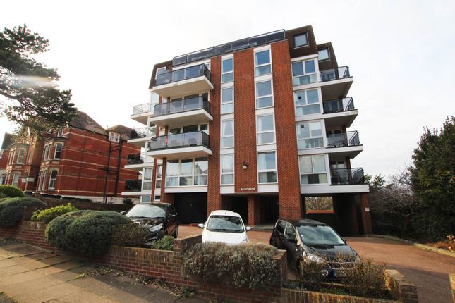 Granville Road, Eastbourne, BN20 7HA 2 bed flat for sale