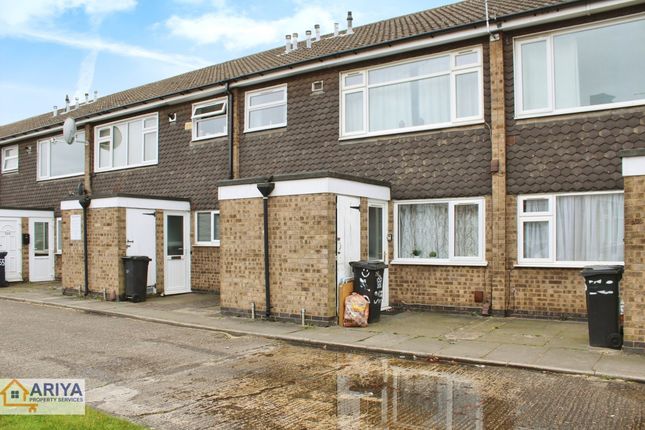 Fosse Road North, West End, Leicester... 2 bed maisonette for sale