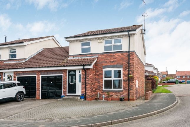 Canada Drive, Beverley HU17 3 bed link detached house for sale
