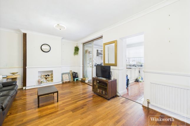 Rugby Road, London NW9 3 bed terraced house for sale
