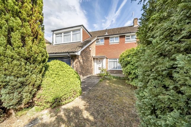 Ravenswood Park, Northwood, Middlesex 4 bed detached house for sale