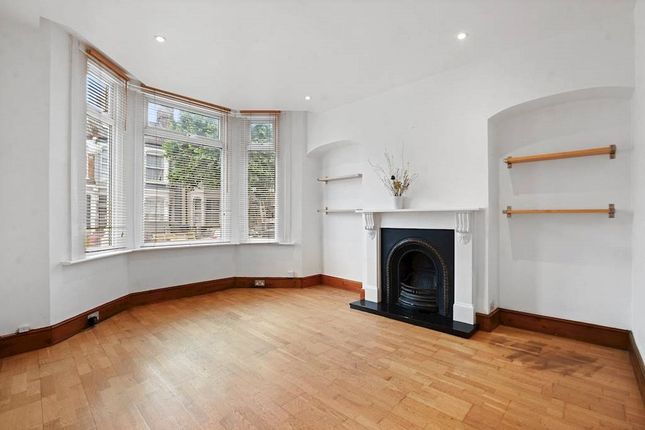 Mortimer Road, London, NW10 2 bed apartment for sale