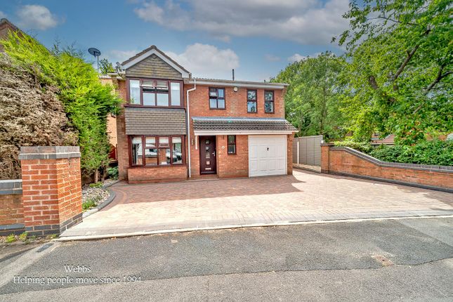 Attingham Drive, Cannock WS11 4 bed detached house for sale