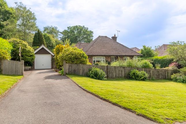 Firwood Rise, Heathfield TN21 3 bed detached bungalow for sale