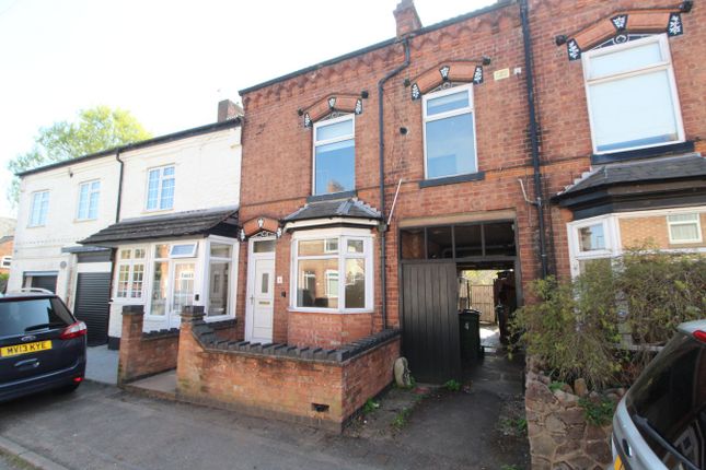 John Street, Leicester LE19 3 bed terraced house for sale