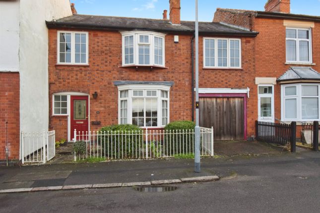 4 bedroom link detached house for sale