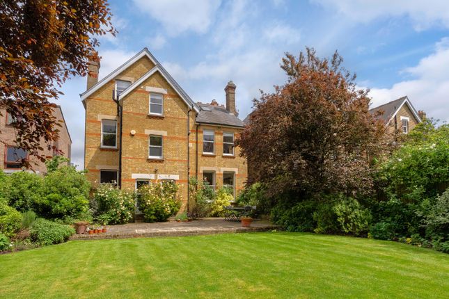 7 bedroom detached house for sale