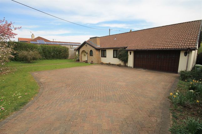 4 bedroom detached bungalow for sale