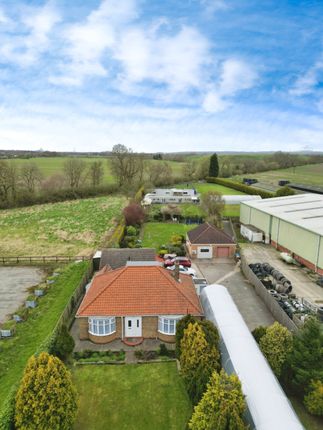 Main Road, Gilberdyke, Brough, HU15 2UP 3 bed bungalow for sale