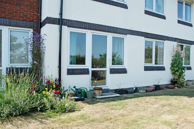 Brinton Lane, Hythe Flat for sale