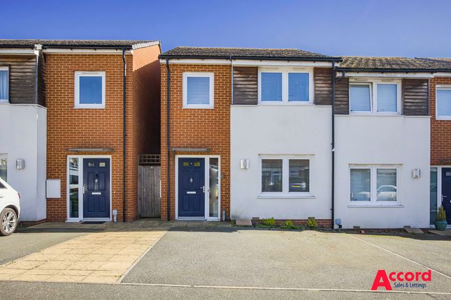 Paines Brook Road, Romford, RM3 3 bed semi
