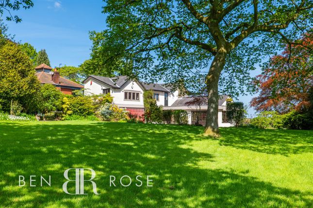 Moss Lane, Wrightington, Wigan 4 bed detached house for sale