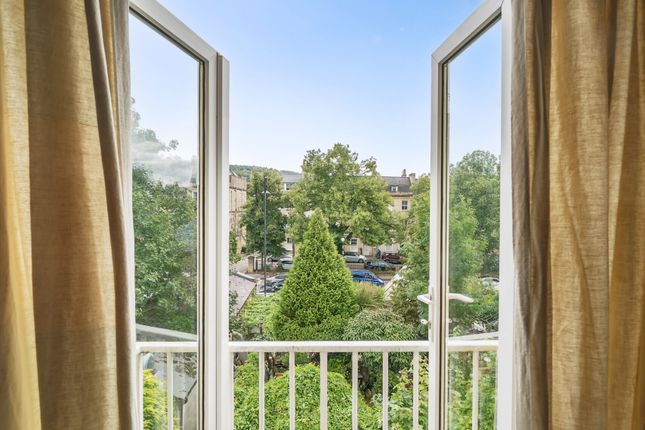 Kensington Court, Somerset BA1 1 bed apartment for sale