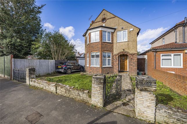 Lulworth Avenue, Osterley 3 bed detached house for sale
