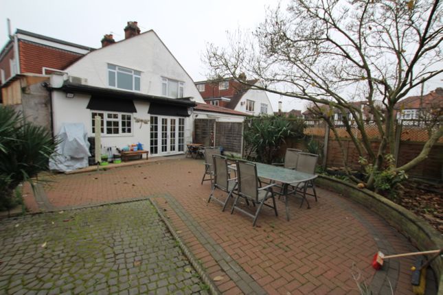 5 bed semi-detached house