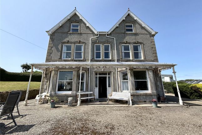 8 bedroom detached house for sale