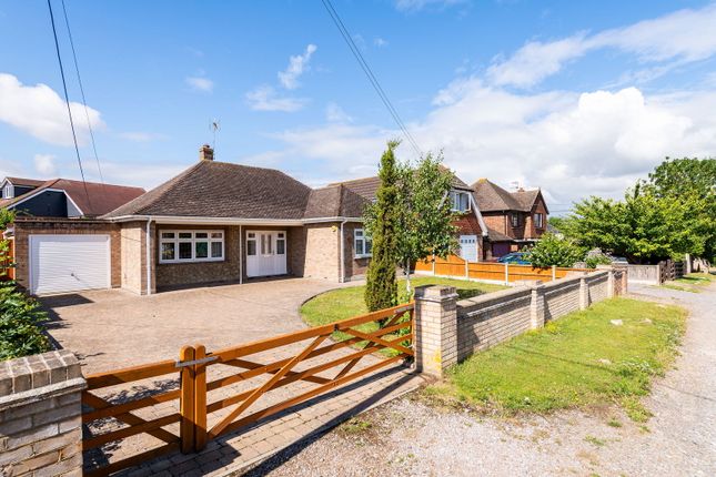 Woodland Drive, Sheerness ME12 2 bed detached bungalow for sale
