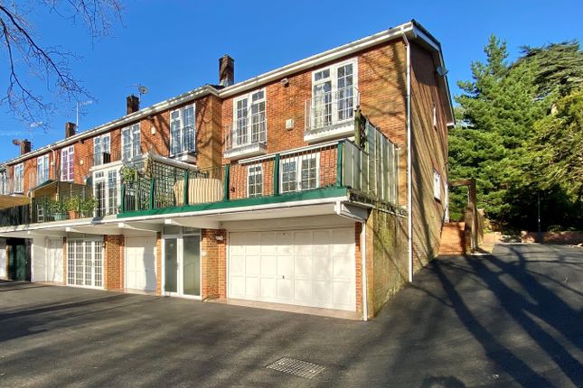 3 bedroom mews property for sale