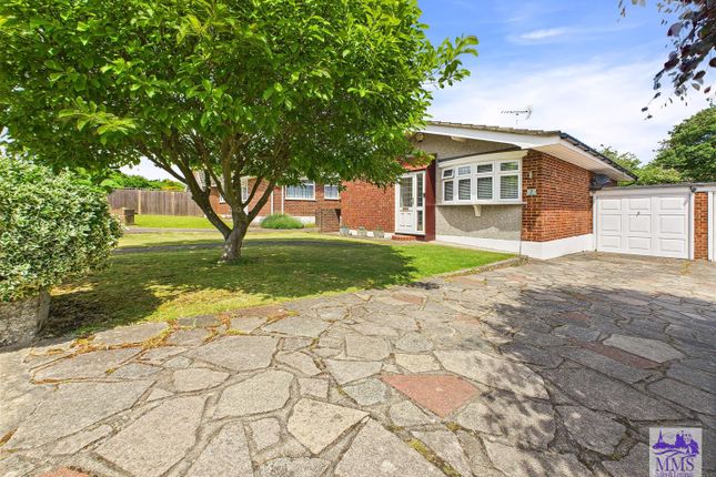 Deerhurst Close, Longfield 2 bed detached bungalow for sale