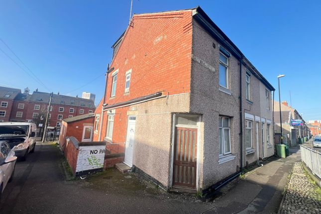 6 bed end terrace house
