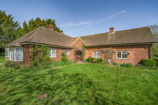 Bramley,  Basingstoke,  RG26 3 bed detached bungalow for sale