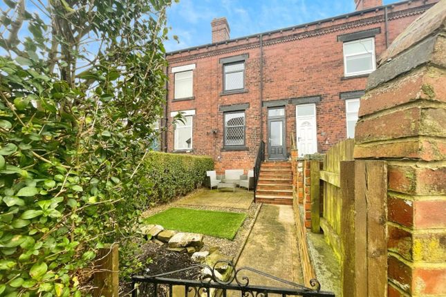 Cemetery Road, Pudsey 2 bed terraced house for sale
