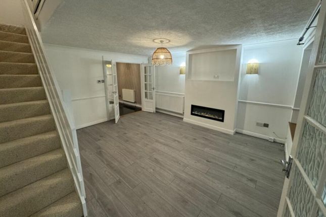 3 bed semi-detached house