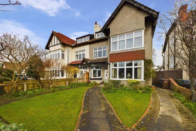 6 bed semi-detached house