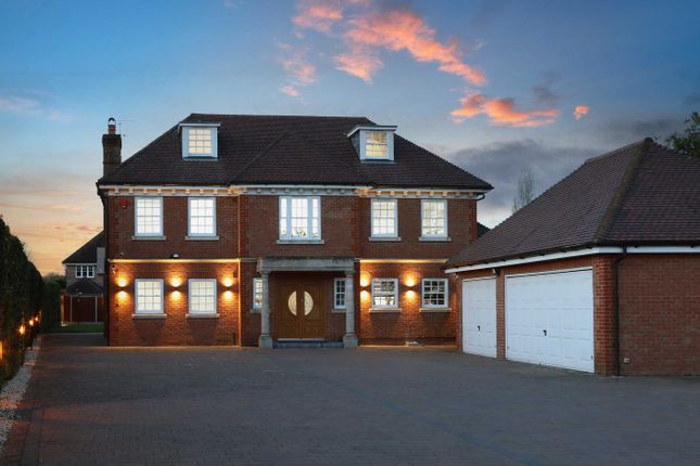 6 bedroom detached house for sale