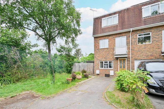 Blossom Close, Ealing, London, W5 4 bed end of terrace house for sale