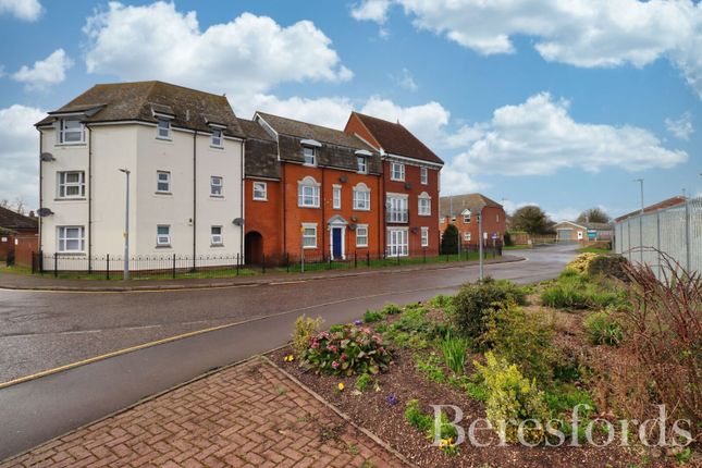 Tattersalls Chase, Southminster, CM0 2 bed apartment for sale
