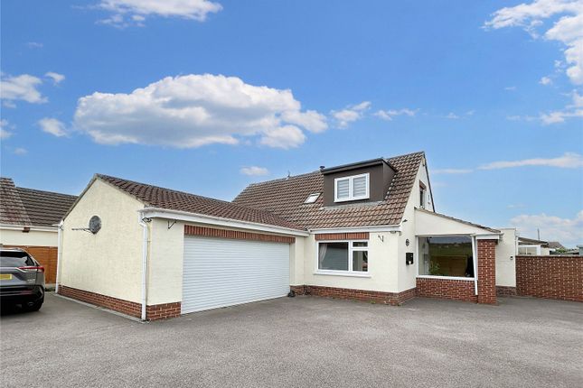 Field Close, Westbury 4 bed detached house for sale