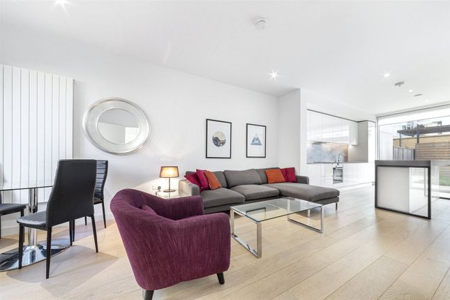 Starboard Way, London E16 3 bed end of terrace house for sale