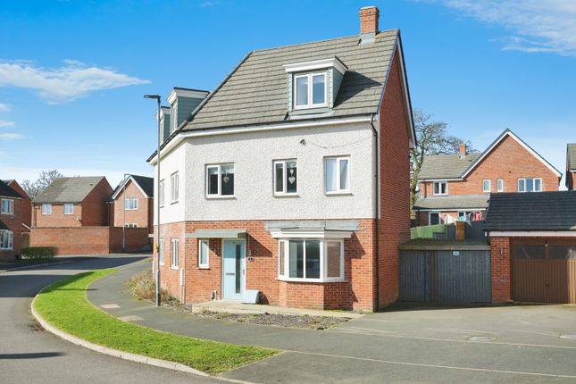 4 bed semi-detached house