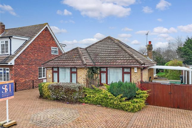 First Avenue, Wickford, Essex, SS11 3 bed bungalow for sale