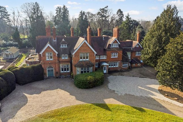 Crowsley Road, Henley On Thames RG9 4 bed apartment for sale