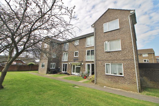 1 bedroom ground floor flat for sale
