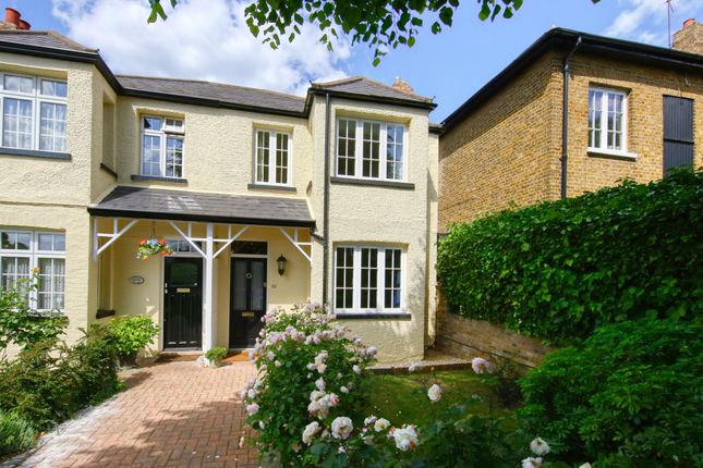Park Road, Kingston Upon Thames KT1 3 bed semi