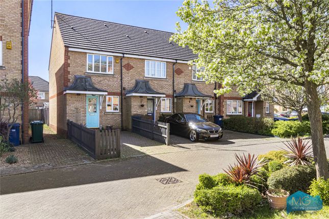 Sparkford Gardens, London, N11 2 bed end of terrace house for sale