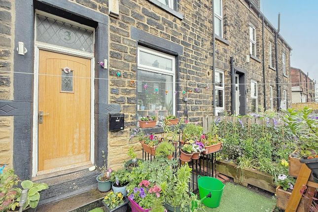 Rosecliffe Terrace, Leeds 2 bed terraced house for sale