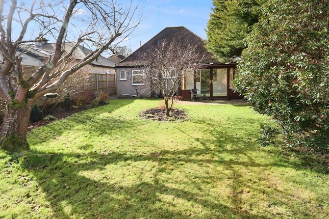 Inwood Avenue, Coulsdon, CR5 1LN 2 bed detached bungalow for sale