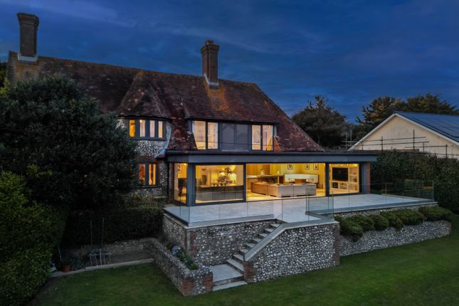 Roedean Crescent, Brighton, BN2 6 bed detached house for sale