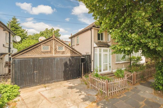 Beresford Avenue, London W7 3 bed semi